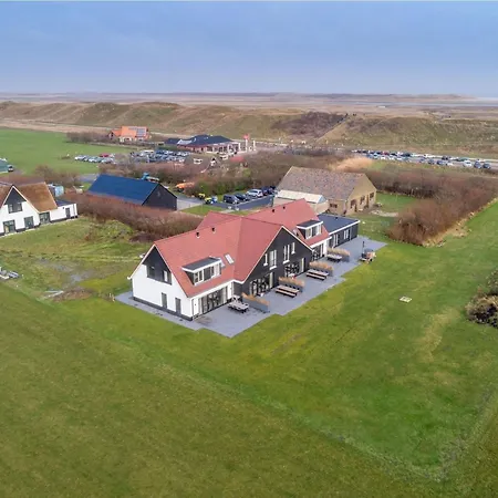 Modern 6-person In De Cocksdorp, Texel Holiday home